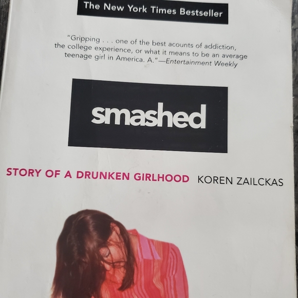 Smashed Story of drunken girlhood book - Picture 2 of 6